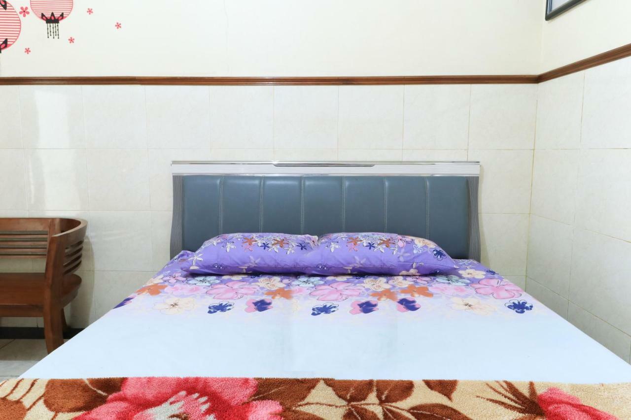 Naga Mas Hotel Mojokerto Exterior foto