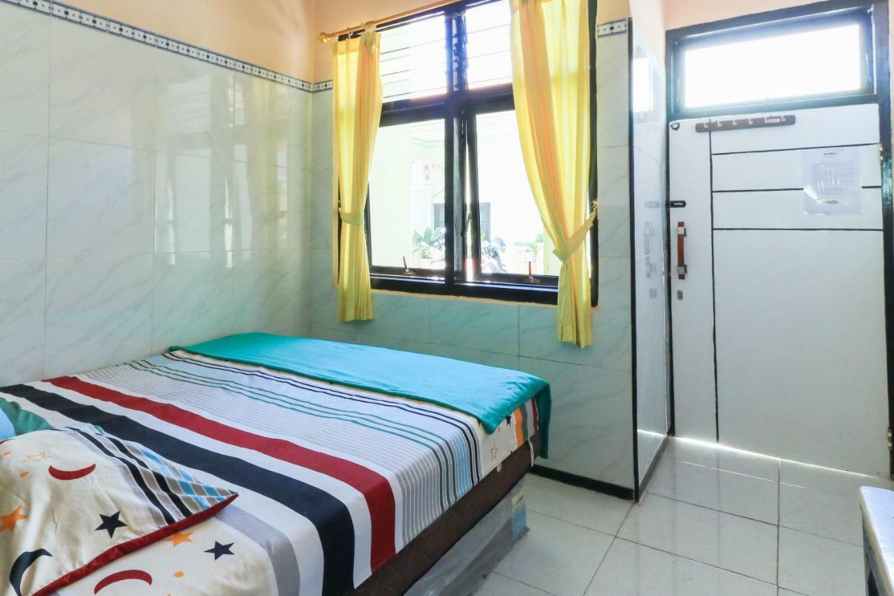 Naga Mas Hotel Mojokerto Exterior foto